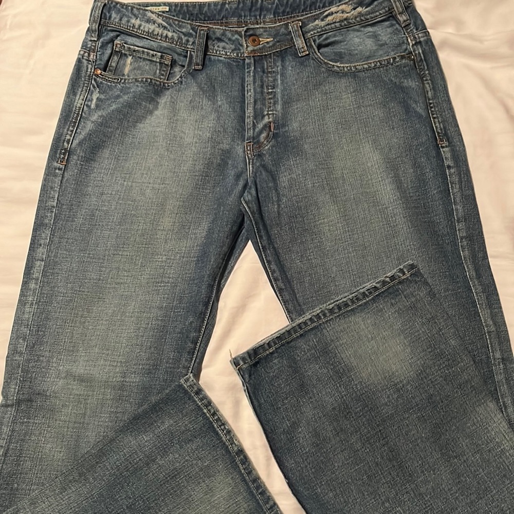 Buffalo jeans for men. Color blue. Size 36 , inseam 33.
